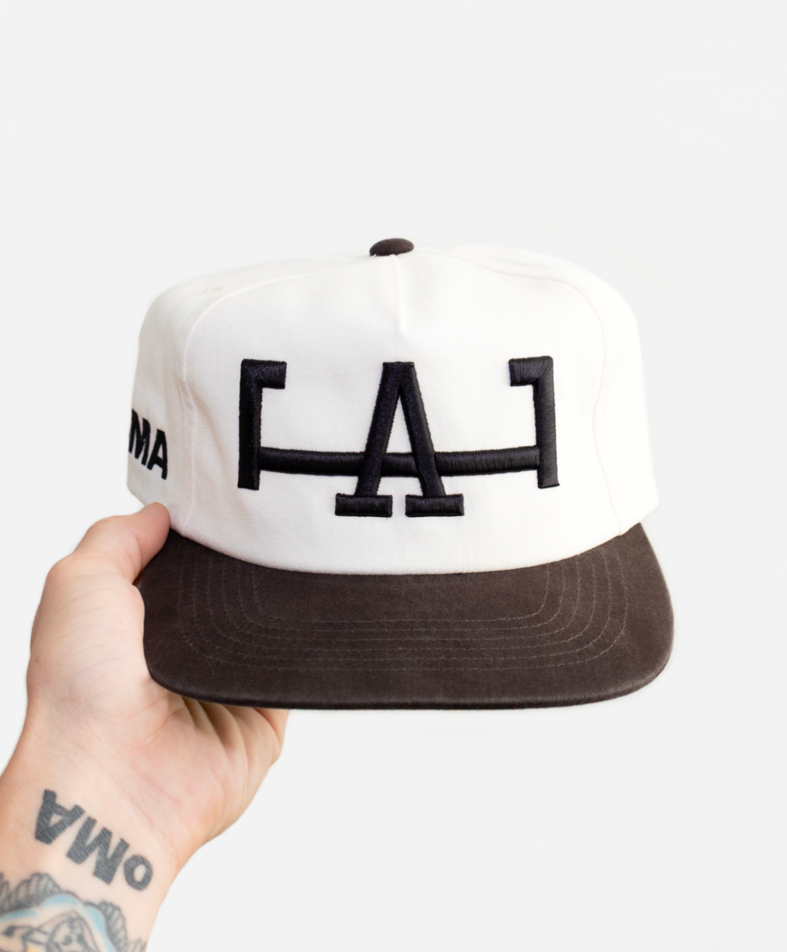 LA PREMIUM 5 PANEL HAT (COOKIES & CREAM)