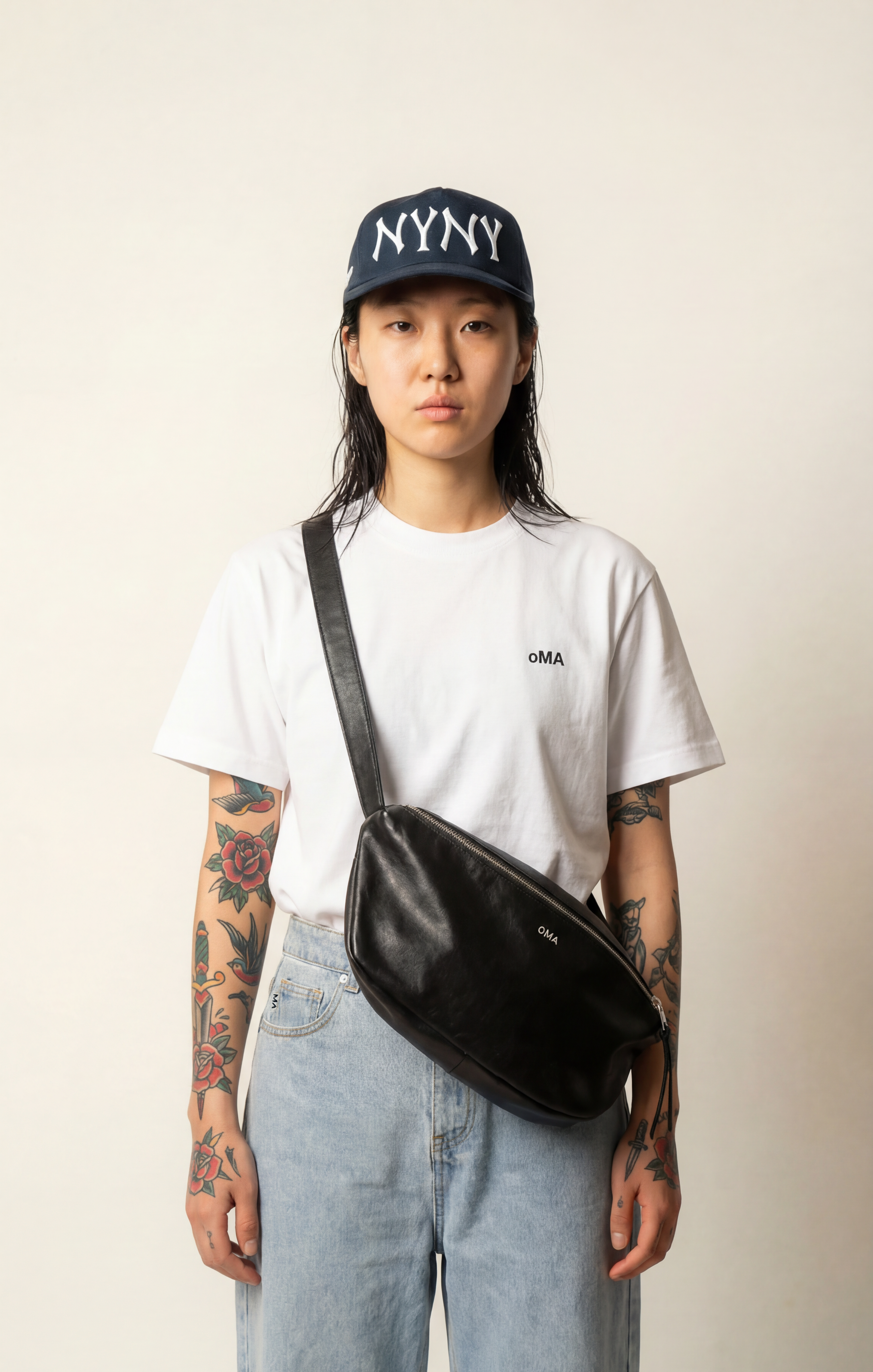 LEATHER ZIP BAG