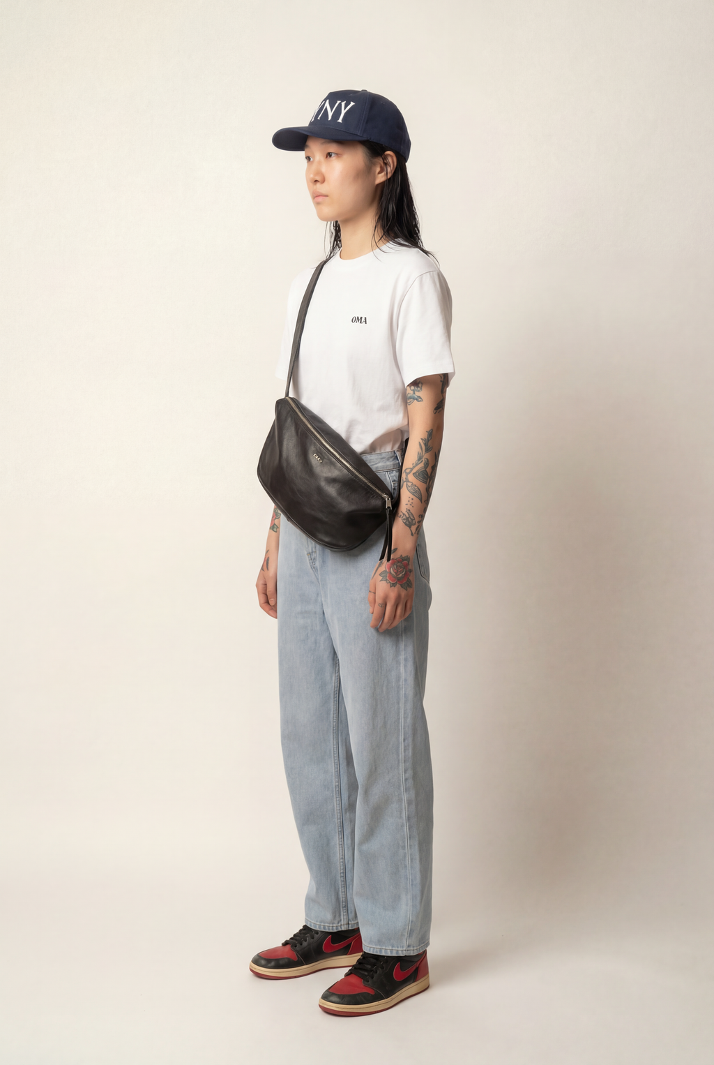 LEATHER ZIP BAG