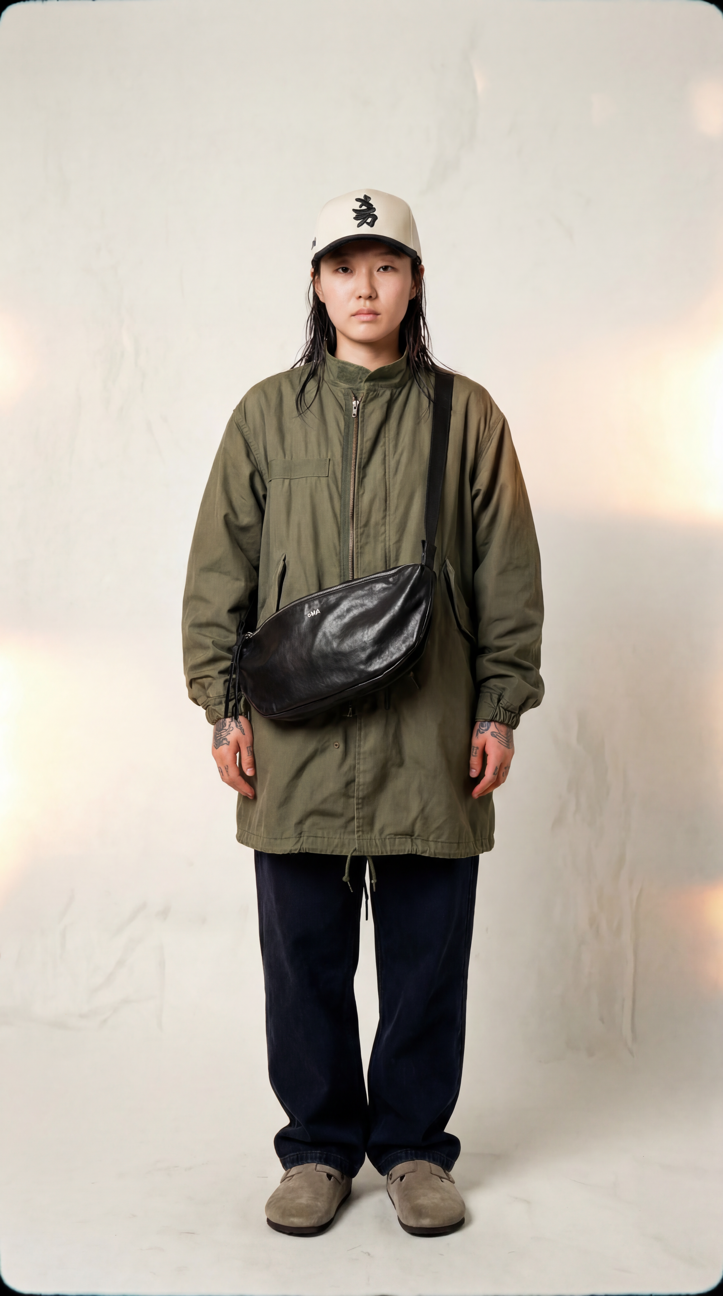 LEATHER ZIP BAG
